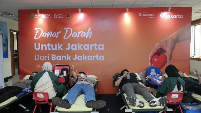 
 Aksi donor darah kolaboratif Bank Jakarta bersama PWI Jaya dan PMI DKI Jakarta dalam rangka memperingati HUT ke-65 untuk menjaga stabilitas stok darah di Jakarta. (Foto: RSS)
