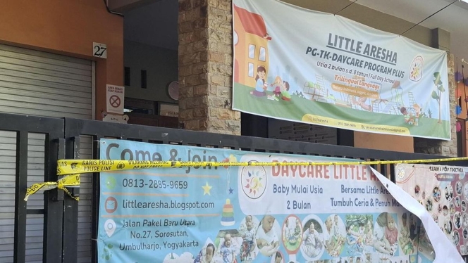 
 Aparat kepolisian saat melakukan olah TKP di Daycare Little Aresha Yogyakarta terkait dugaan kasus penganiayaan balita. (Foto: RSS)