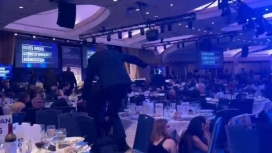 Hotel Washington Hilton di Washington, D.C., lokasi yang menjadi saksi bisu dua insiden serangan terhadap Presiden Amerika Serikat dalam kurun waktu berbeda. (Foto: RSS)