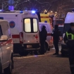 Kondisi minibus yang hancur setelah terkena serangan di wilayah Belgorod, perbatasan Rusia-Ukraina. (Foto: RSS)