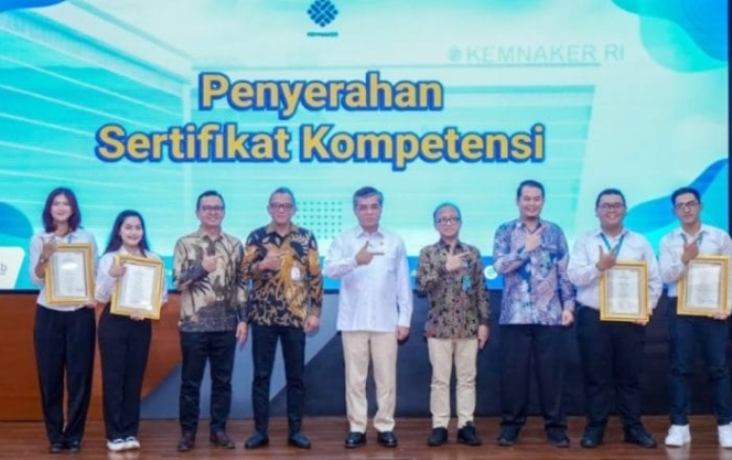 
 Menteri Ketenagakerjaan Yassierli saat memberikan sambutan dalam acara penutupan Program Pemagangan Nasional Batch I di Jakarta. (Foto: RSS)