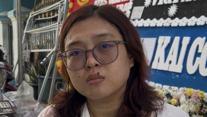 
 Upaya pencarian Vica Acnia Fratiwi, korban kecelakaan kereta api di Bekasi, melibatkan bantuan tetangga yang ikut menyebarkan foto korban sebelum ditemukan meninggal dunia. (Foto: RSS)