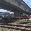 Kondisi perlintasan kereta api tanpa palang pintu di wilayah Kabupaten Bogor yang membahayakan pengguna jalan. (Foto: RSS)