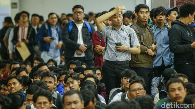 
 Suasana kantor yang lengang mencerminkan kebijakan perusahaan dalam menahan rekrutmen tenaga kerja baru di tengah ketidakpastian ekonomi. (Foto: RSS)