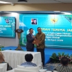Prosesi serah terima jabatan Menteri Lingkungan Hidup dari Hanif Faisol Nurofiq kepada Mohammad Jumhur Hidayat di Jakarta. (Foto: RSS)