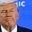 Presiden Donald Trump memberikan keterangan mengenai kebijakan luar negeri Amerika Serikat terhadap Iran di Gedung Putih. (Foto: RSS)