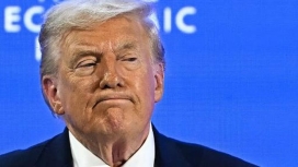 Presiden Donald Trump memberikan keterangan mengenai kebijakan luar negeri Amerika Serikat terhadap Iran di Gedung Putih. (Foto: RSS)