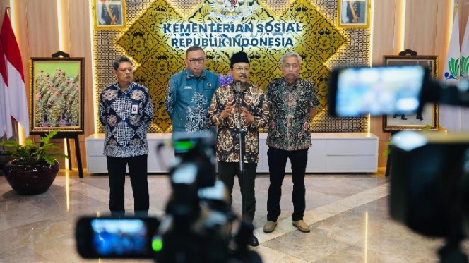 
 Sinergi Kemensos dan Baznas dalam memperkuat program pemberdayaan ekonomi dan renovasi rumah bagi keluarga siswa Sekolah Rakyat. (Foto: RSS)