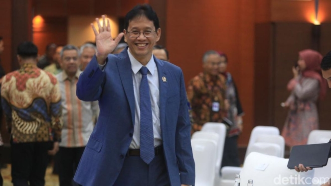 
 Menteri Keuangan Purbaya Yudhi Sadewa saat memberikan keterangan mengenai rencana ibadah haji dan proyeksi ekonomi nasional. (Foto: RSS)