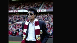 Potret Michael Jackson yang resmi ditunjuk menjadi pelatih baru Burnley menggantikan Scott Parker. (Foto: RSS)