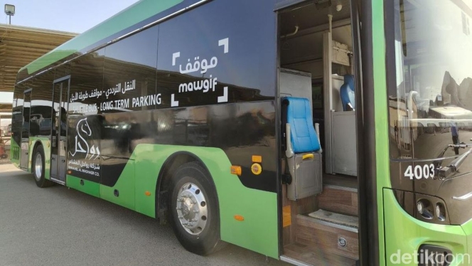 
 Armada Bus Shalawat yang disiapkan pemerintah untuk melayani mobilisasi jemaah haji Indonesia di Makkah selama 24 jam. (Foto: RSS)