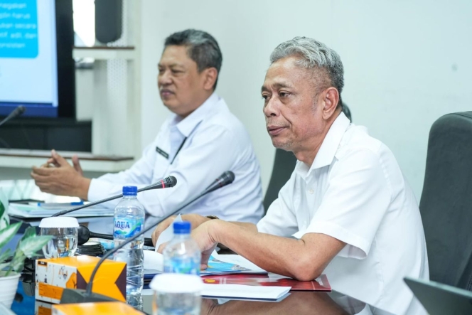 
 Wamensos Agus Jabo saat memberikan keterangan terkait skema transisi dapur mandiri untuk Sekolah Rakyat. (Foto: RSS)