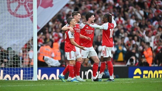 
 Legenda Arsenal, Thierry Henry, saat memberikan analisis mengenai peluang juara The Gunners setelah hasil imbang yang diraih Manchester City. (Foto: RSS)