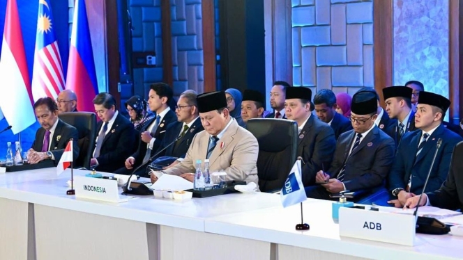 
 Presiden Prabowo Subianto saat menekankan pentingnya konektivitas dan ketahanan energi regional dalam menghadapi gejolak geopolitik global. (Foto: RSS)