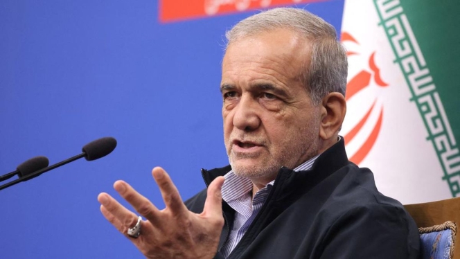 
 Presiden Iran Masoud Pezeshkian membantah keras tudingan Donald Trump terkait adanya keretakan di internal kepemimpinan Iran. (Foto: RSS)