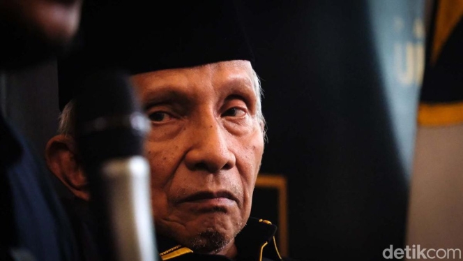
 Ketua Majelis Syura Partai Ummat Amien Rais dan Menteri HAM Natalius Pigai tengah menjadi sorotan publik terkait perselisihan definisi pelanggaran HAM. (Foto: RSS)