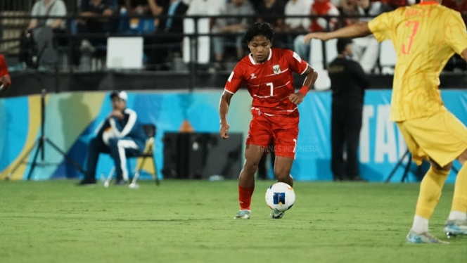 
 Pemain Timnas Indonesia U-17 tampak lesu setelah dipastikan gagal melaju ke Piala Dunia U-17 2027 akibat kekalahan dari Jepang. (Foto: RSS)